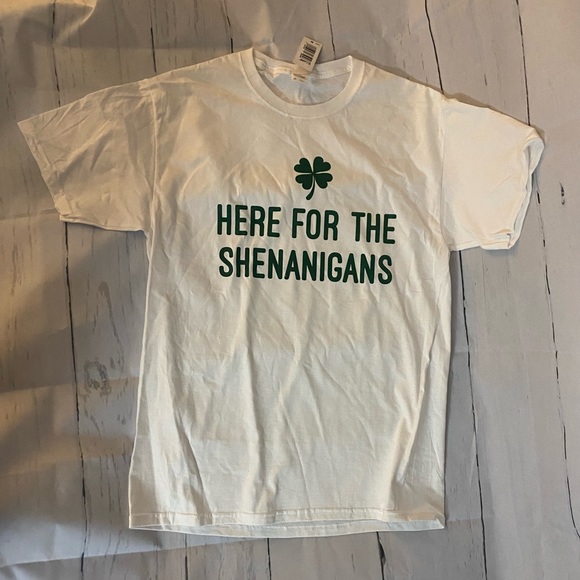 🍂🆕 St Patrick’s Day Tee - “Here For The Shenanigans” - Size: Medium - Picture 1 of 2